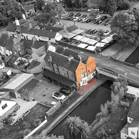 Hidden Gem Canal Facing Retreat With Lovely Walks Hopwas Exterior foto