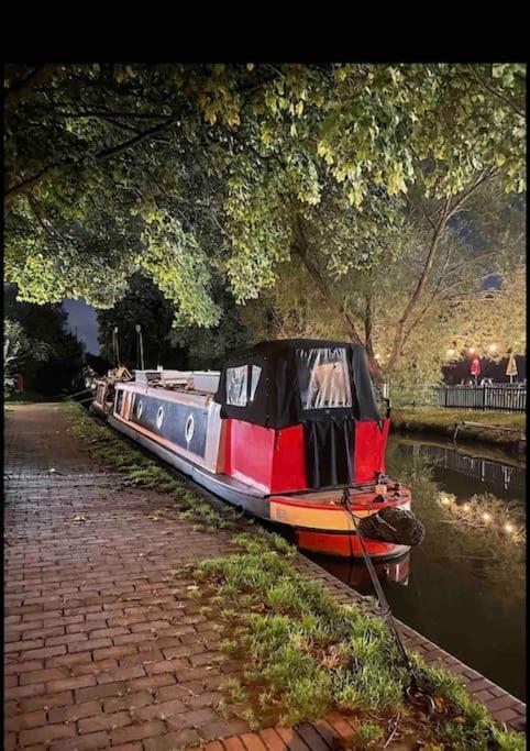 Hidden Gem Canal Facing Retreat With Lovely Walks Hopwas Exterior foto
